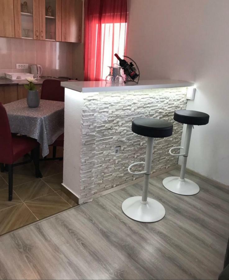 شقة Apartman Djordje 1 بودفا المظهر الخارجي الصورة